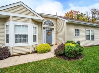 100 Renaissance Blvd, Somerset, NJ 08873