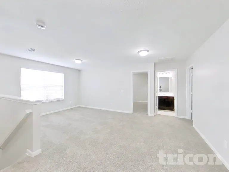 2320 Hanover Rd — Photo 4