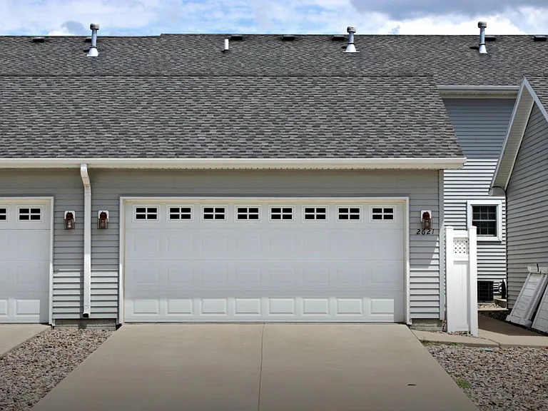 2621 Stange Rd — Photo 11