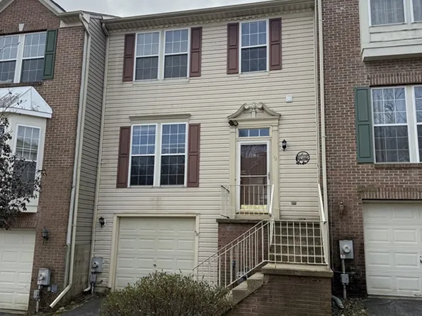 13 Barclay Dr, Hockessin, DE 19707