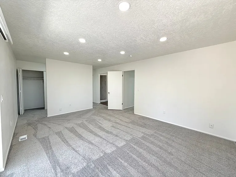 3053 E Branch Dr — Photo 37