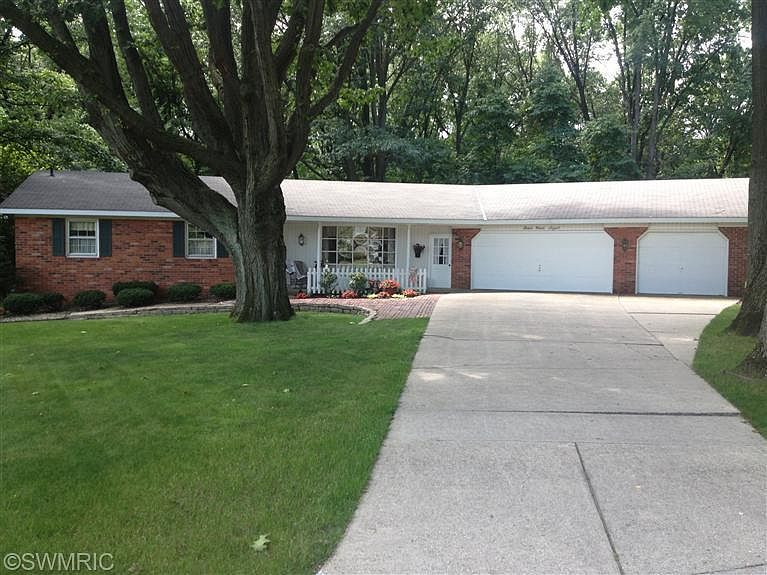 1st image of 598 Oak Valley Dr
