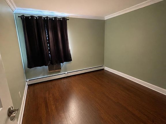 5th image of 915 Cricket Ln