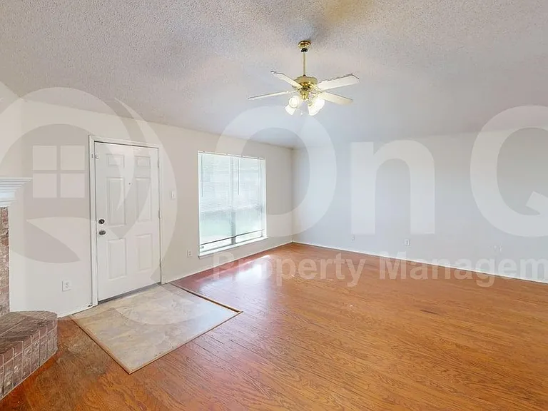 8001 Mourning Dove Dr — Photo 6