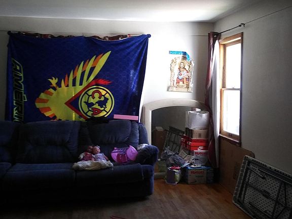 5th image of 46 Thurston St SW