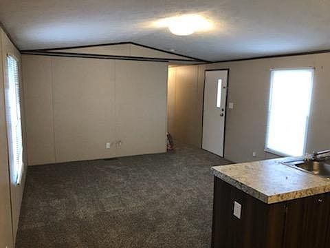 5th image of 8622 S Zarzamora St #449