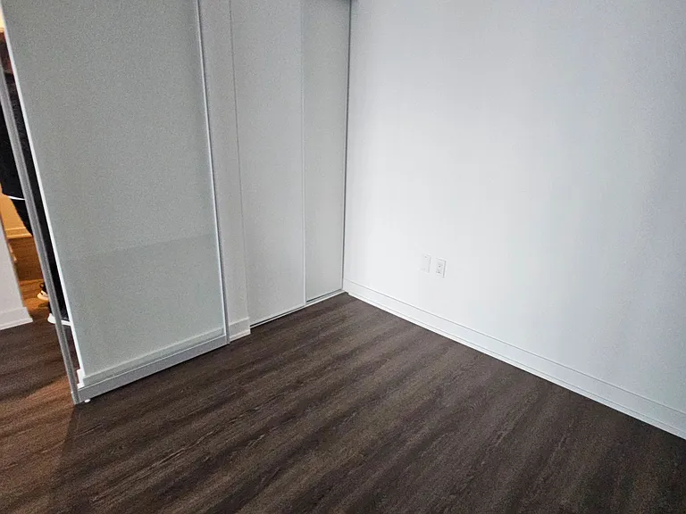 448 Burnhamthorpe Rd W #4201 — Photo 12
