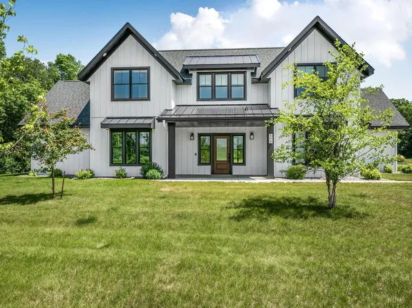 504 Northern Meadows Ln, Sartell, MN 56377