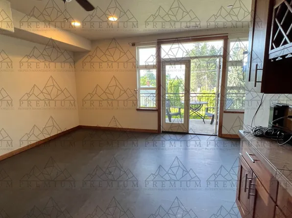 Wilson Street Tri Plex, 1105 Wilson St #1408, Hood River, OR 97031