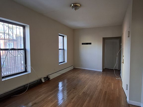 4th image of 635 Rogers Ave Suite 1