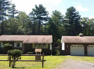 283 Niemchik Rd, Hunlock Creek, PA 18621