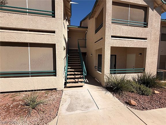 2nd image of 5211 Lindell Rd Unit 106