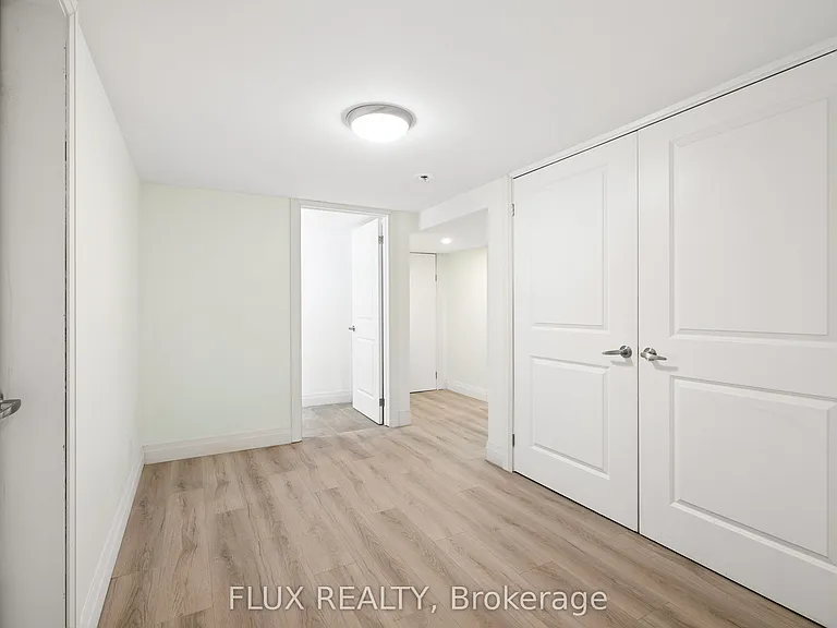 235 Guelph St #2 — Photo 10