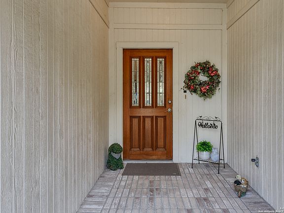 4th image of 11707 RADCLIFF CT