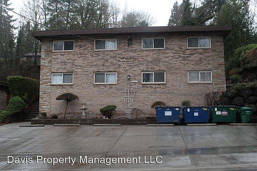 3rd image of 10525 24th Ave NE
