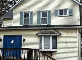 900 W 4th Ave, Derry, PA 15627