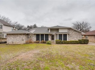 5407 Oak Brook Rd, Arlington, TX 76016