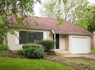 3115 Timber Hill Ln, Aurora, IL 60504