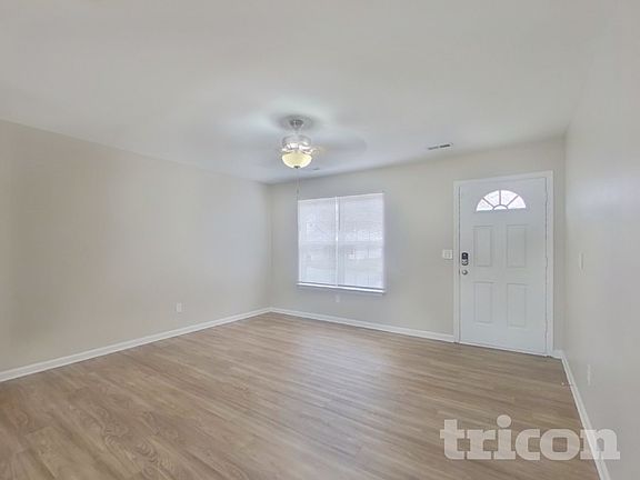 2nd image of 1316 Crandon Dr