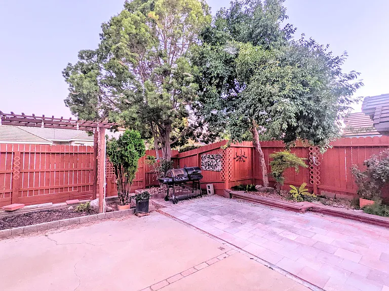 8128 Bramfield Way — Photo 20