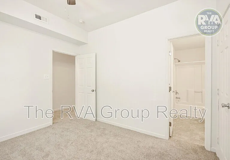 3424 S St #A — Photo 7
