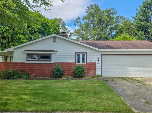 932 S Livingston St, Whitehall, MI 49461