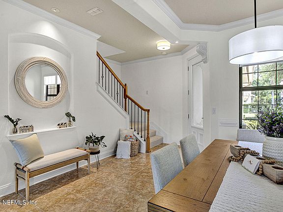 5th image of 13527 ISLA VISTA Drive