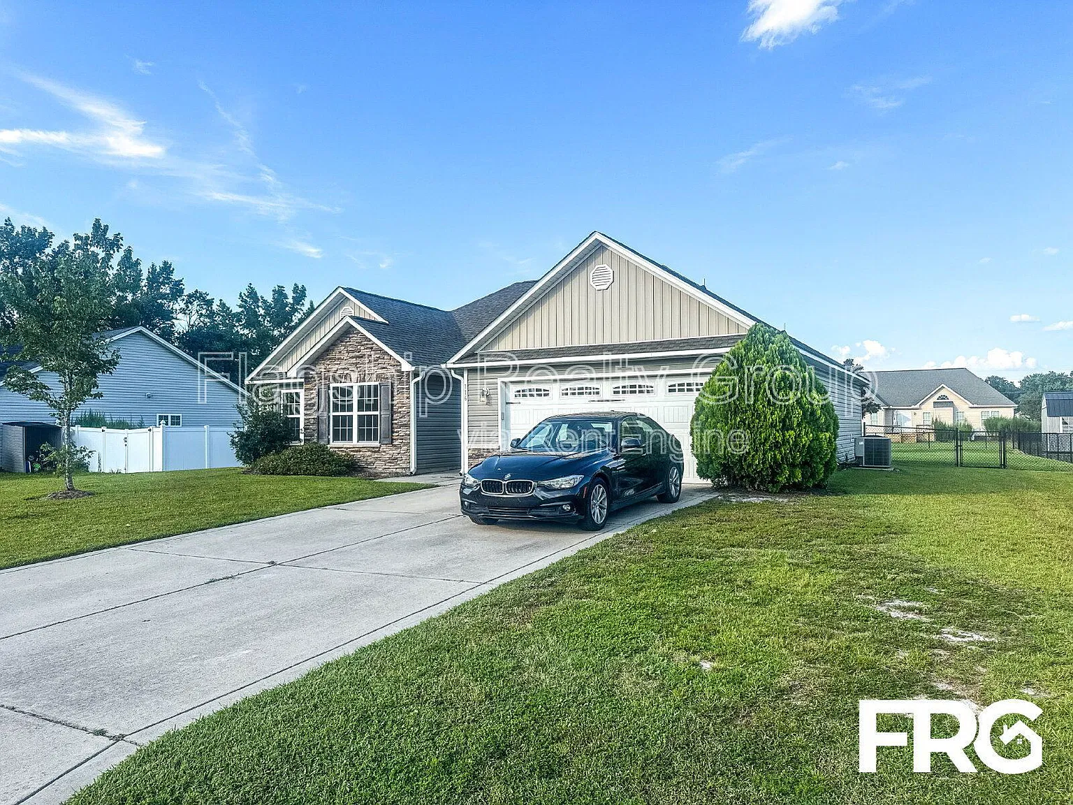 3 bed, 2.0 bath, 1574 sqft, $1,850 — Photo 4