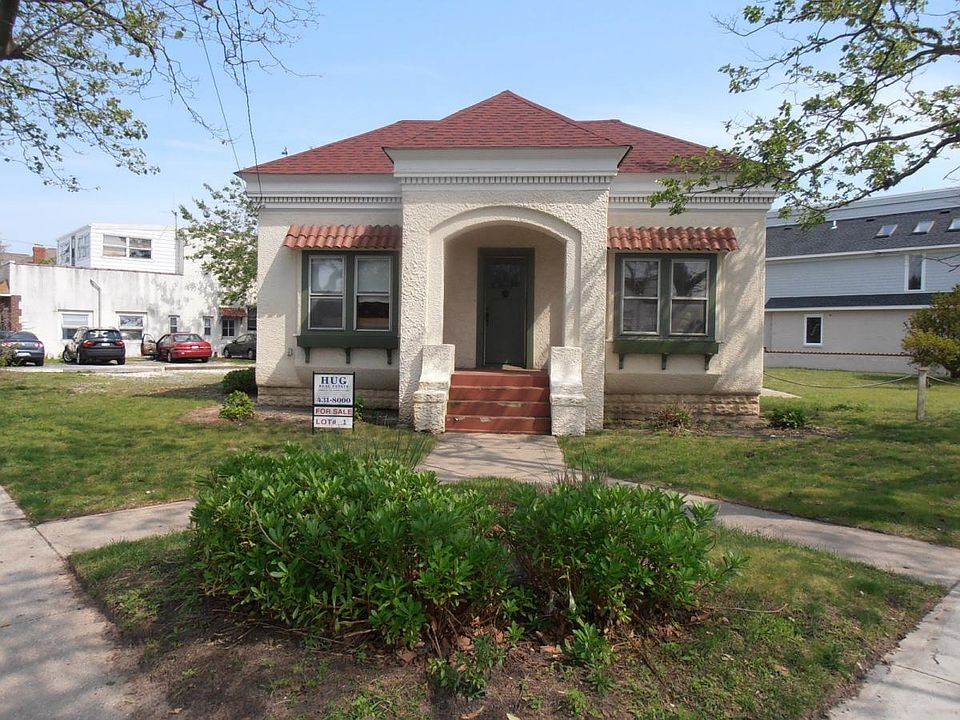 Yearly Victorian Beach Cottage
