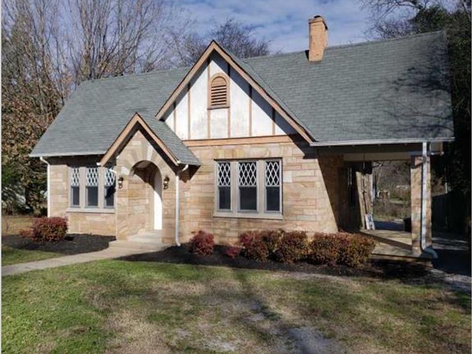 1st image of 202 Kingwood Dr