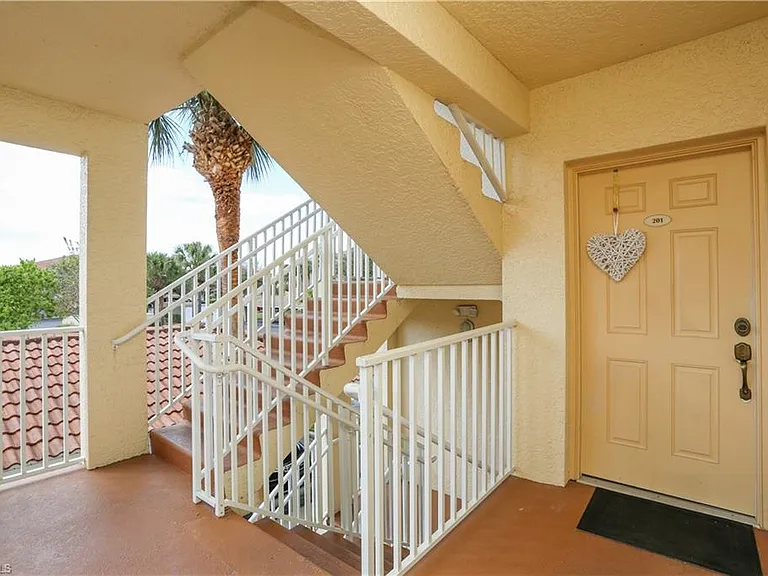 7819 Regal Heron Cir #201 — Photo 5