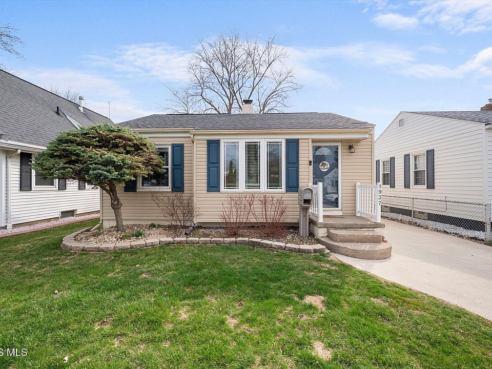 1st image of 1937 Glenross Pl