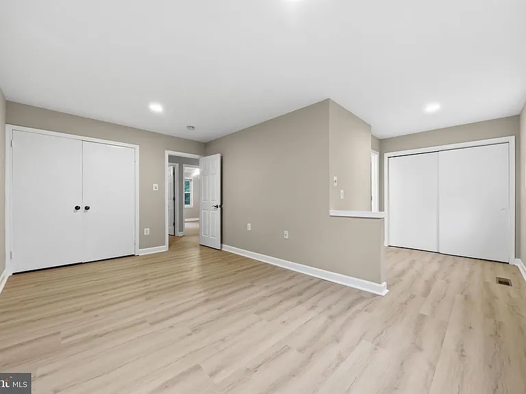 7817 Heatherton Ln — Photo 15