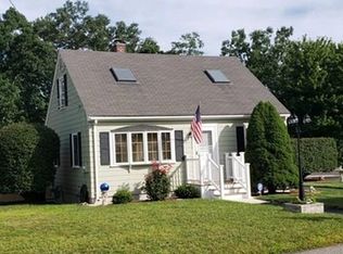 121 Mary Theresa Ter, Lowell, MA 01854