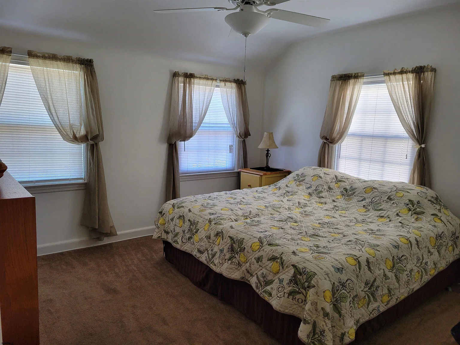 2 bed, 1.0 bath, $1,300 — Photo 3