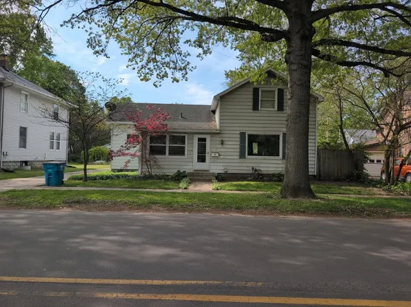 1110 Sycamore St, Niles, MI 49120