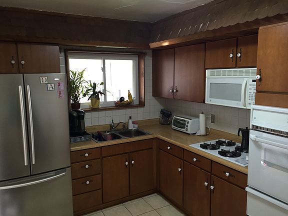 4th image of 7452 Olcott Ave