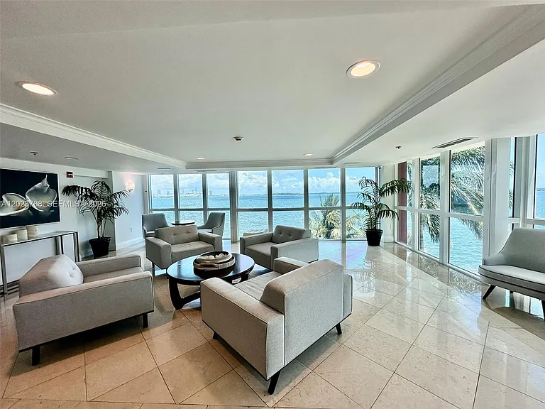 1155 Brickell Bay Dr #905 — Photo 17