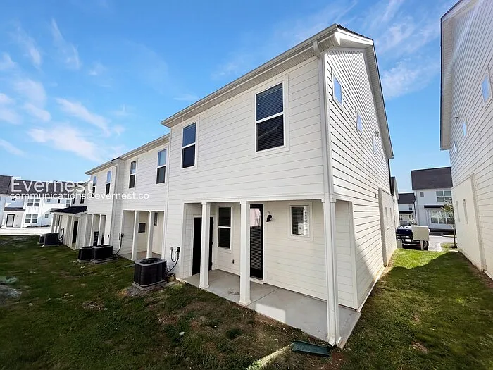 305 Jeffries Way — Photo 20