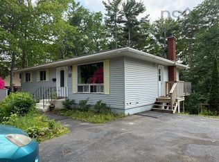35 Hopkins Dr, Bridgewater, NS B4V3P1