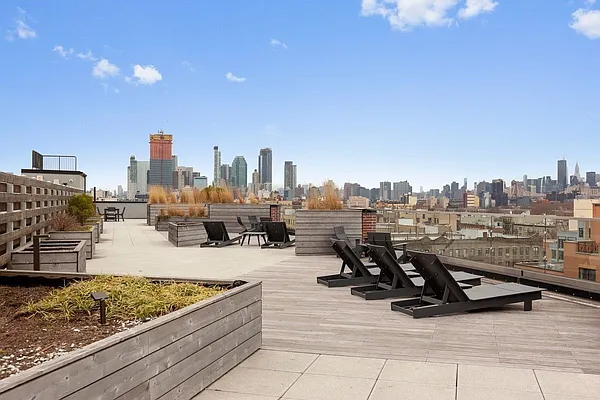 Rented by REAL New York | media 17