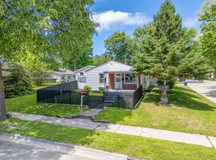 1200 S Greenwood Ave, Green Bay, WI 54304