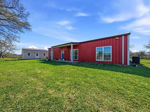 3rd image of 1009 Rs County Rd #4325