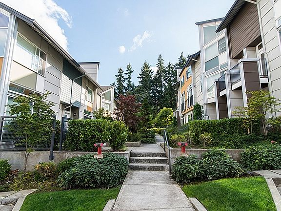3rd image of 15123 NE 81st Way Unit 106