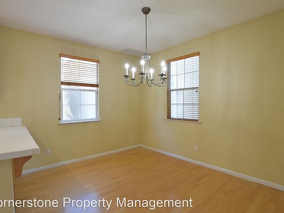 5th image of 2273 Golden Crest Cmns