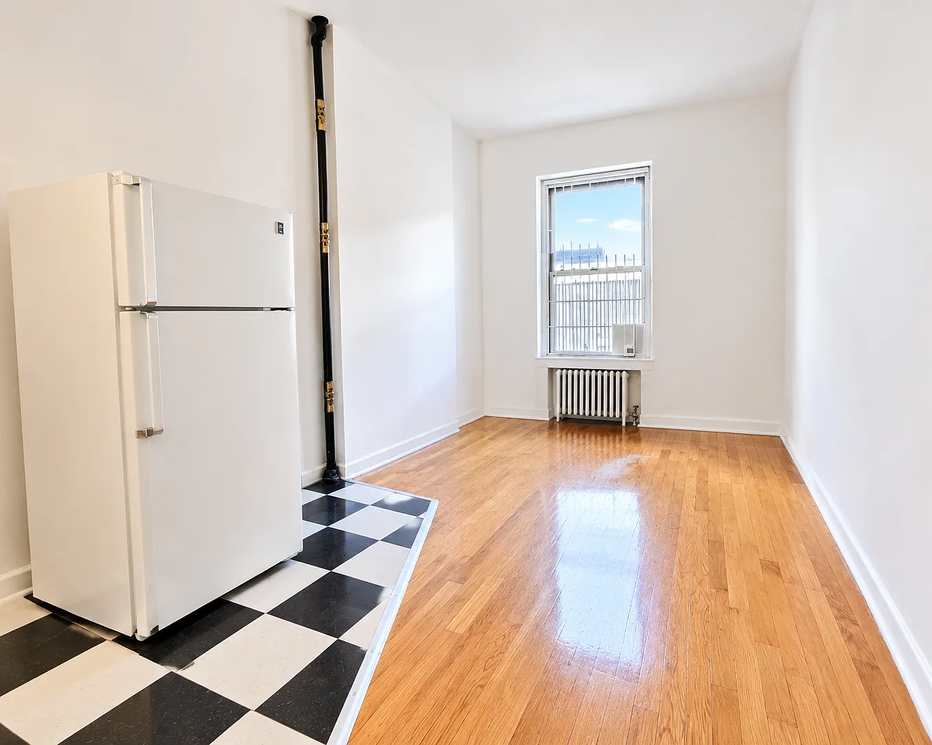 212 West 82nd Street — Photo 2