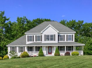 11 Edinburgh Rd, Windham, NH 03087