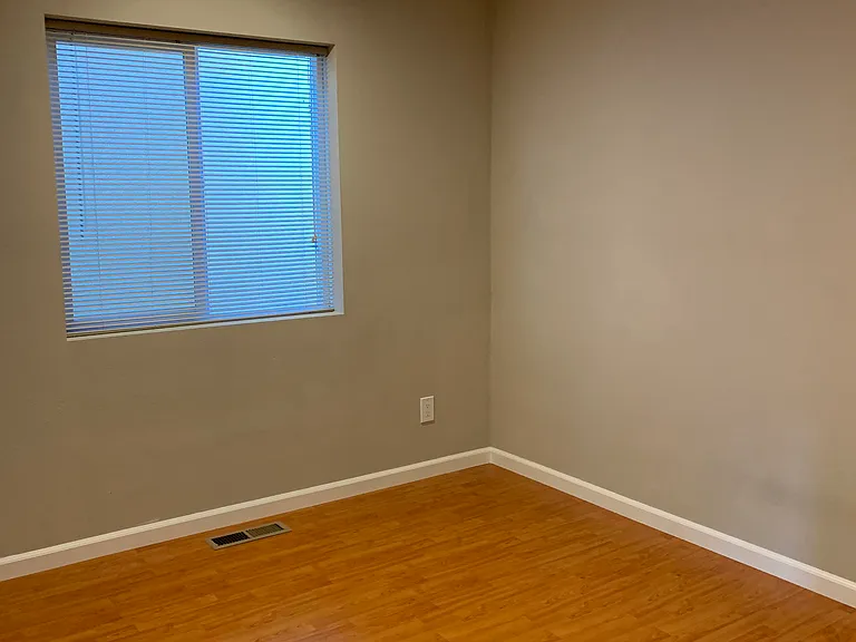 21385 Locust St #1 — Photo 14