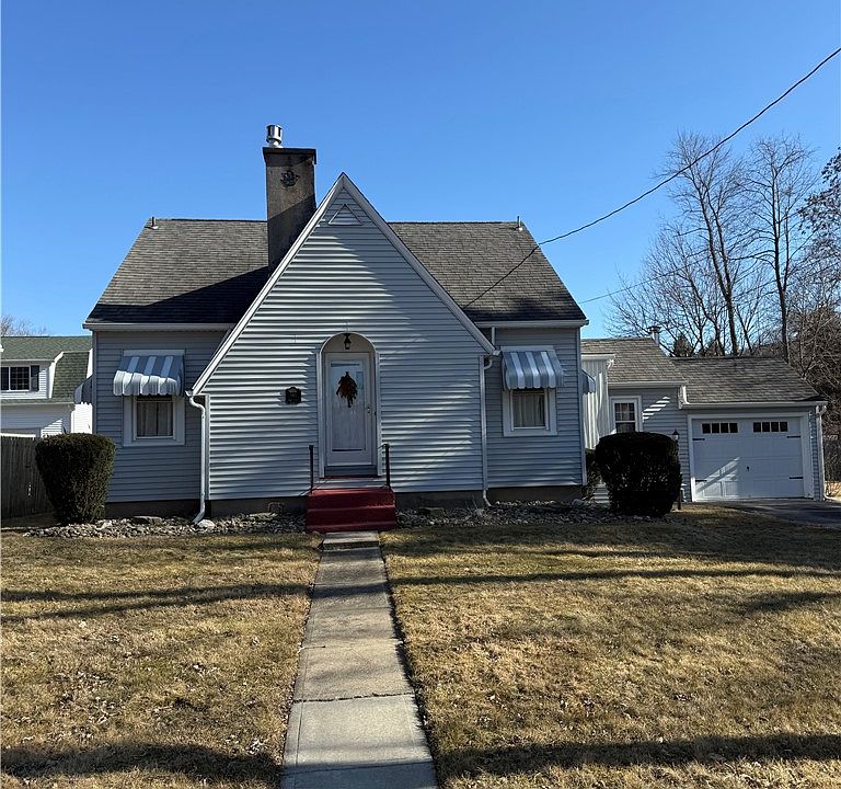 1st image of 90 York Ave