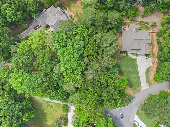 5th image of 1242 Heritage Dr #242